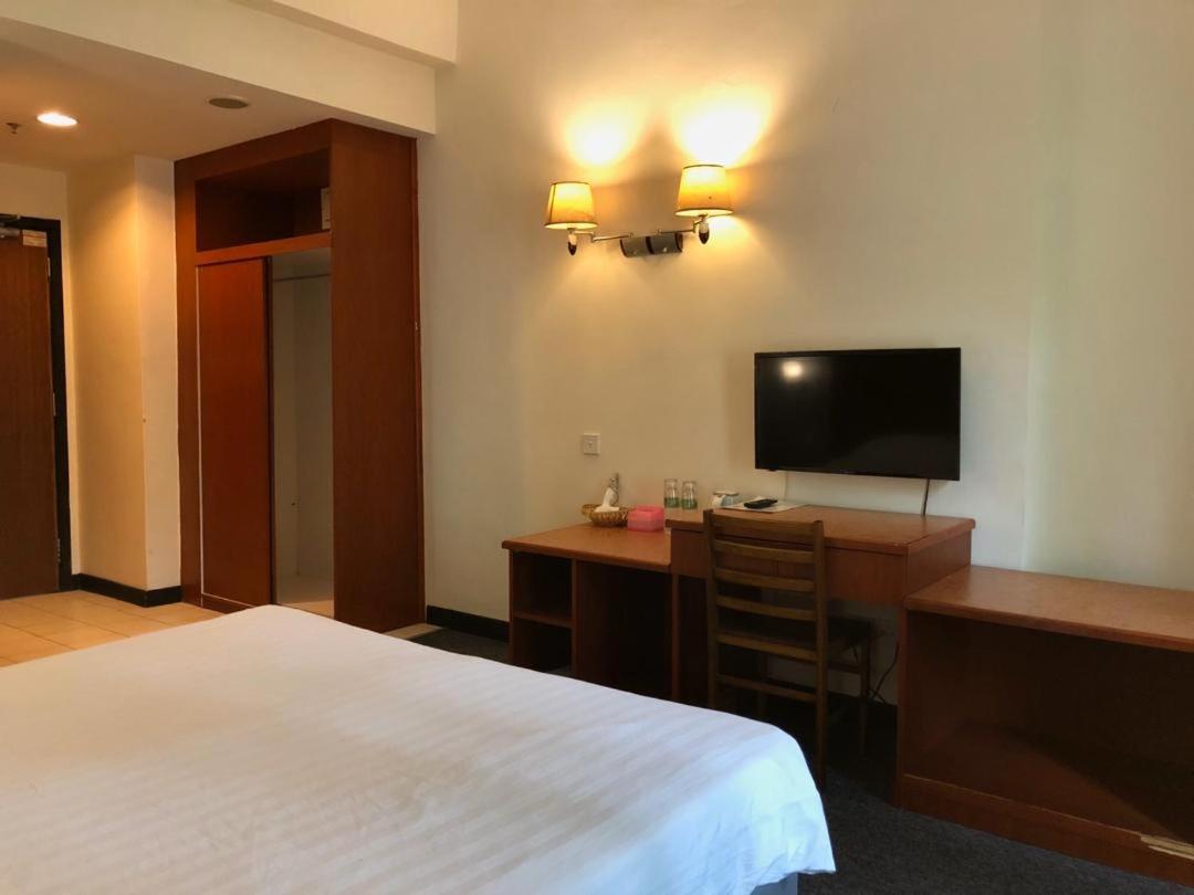 Bahau Garden View Hotel מראה חיצוני תמונה